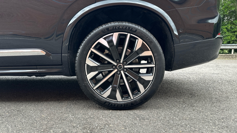 Volvo XC90 2.0 B5P Ultra Dark 5dr AWD Geartronic Petrol Estate